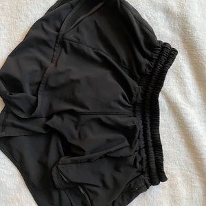 lululemon hottie hot shorts size 2